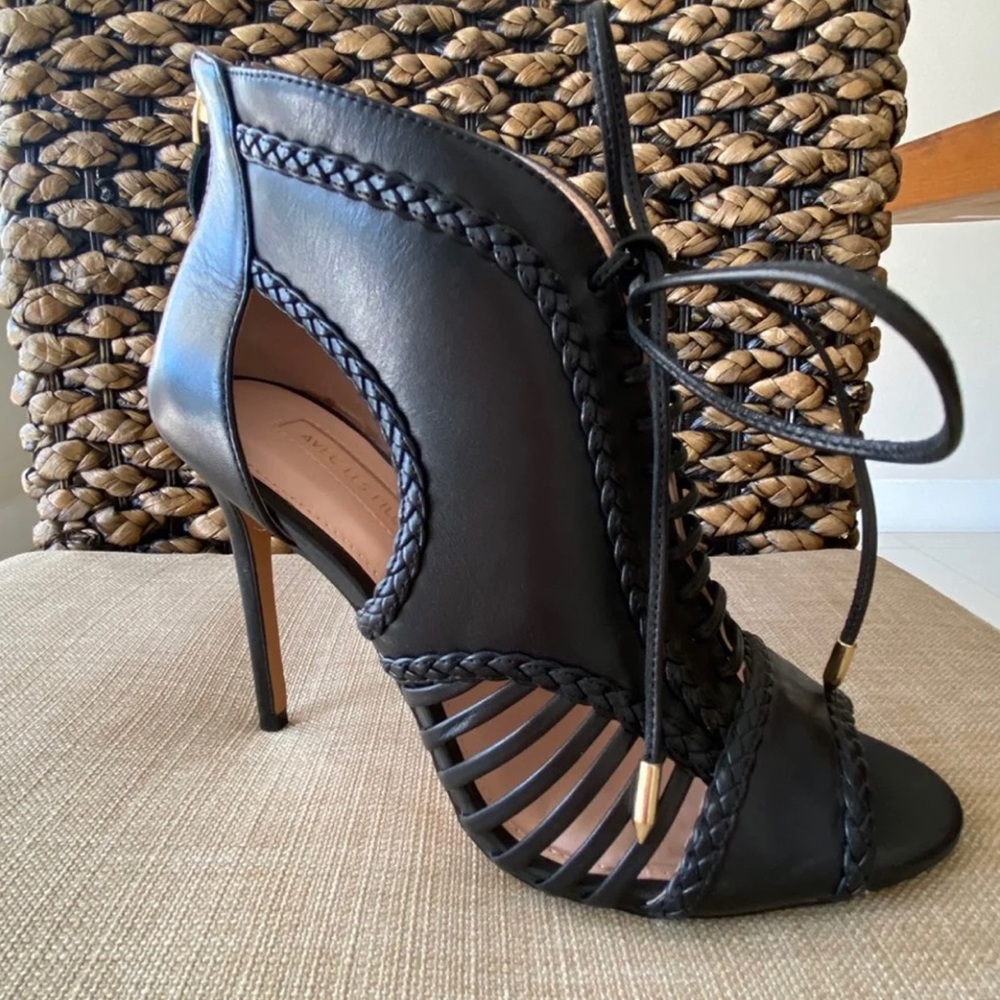 Avec les Filles black leather heels